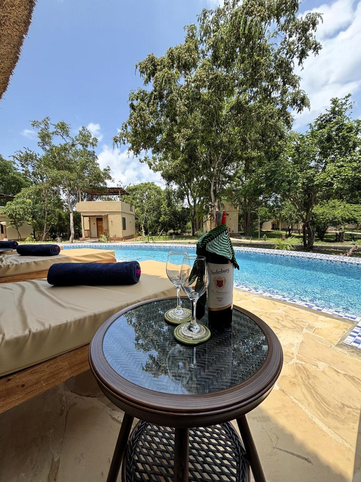 Africa Safari Nyerere Villa Kwangwazi Buitenkant foto