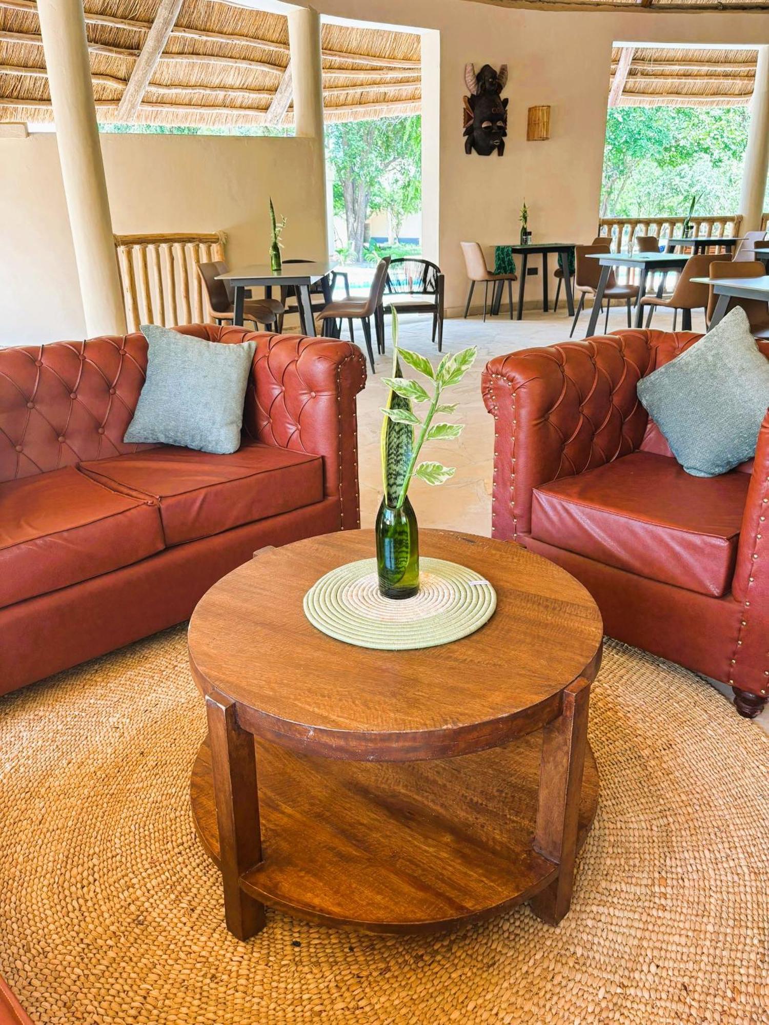Africa Safari Nyerere Villa Kwangwazi Buitenkant foto